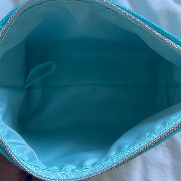 La Mer makeup bag - Picture 2 of 3
